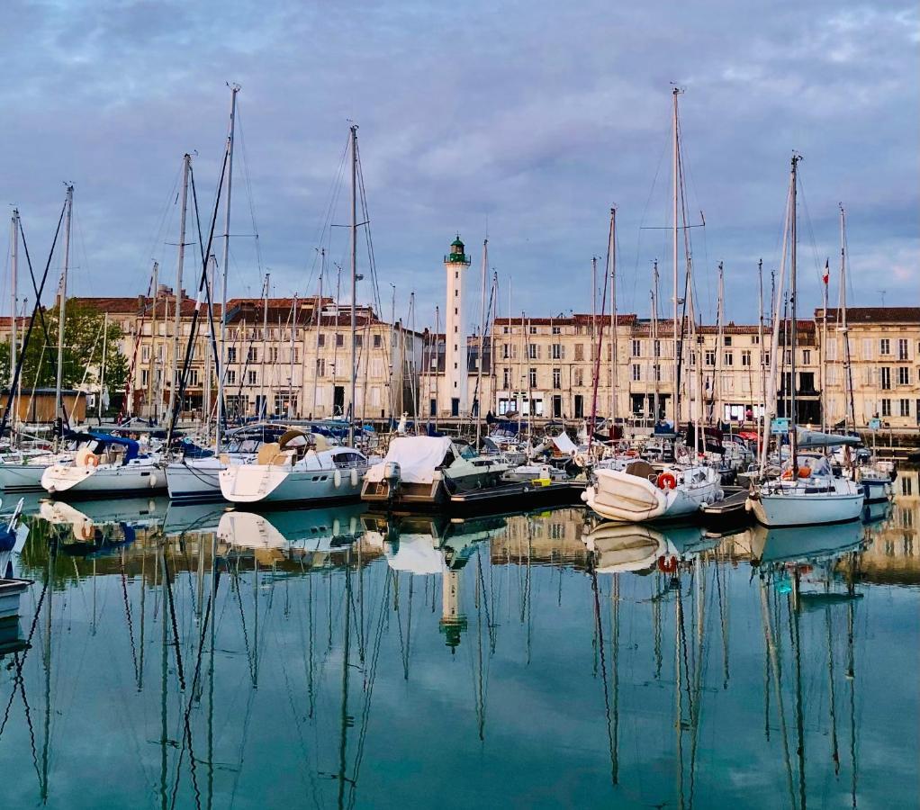 Nuit Insolite Sur Un Voilier Au Coeur De La Rochelle La Rochelle  Exterior photo
