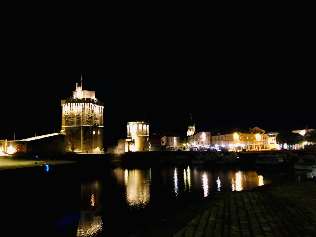 Nuit Insolite Sur Un Voilier Au Coeur De La Rochelle La Rochelle  Exterior photo