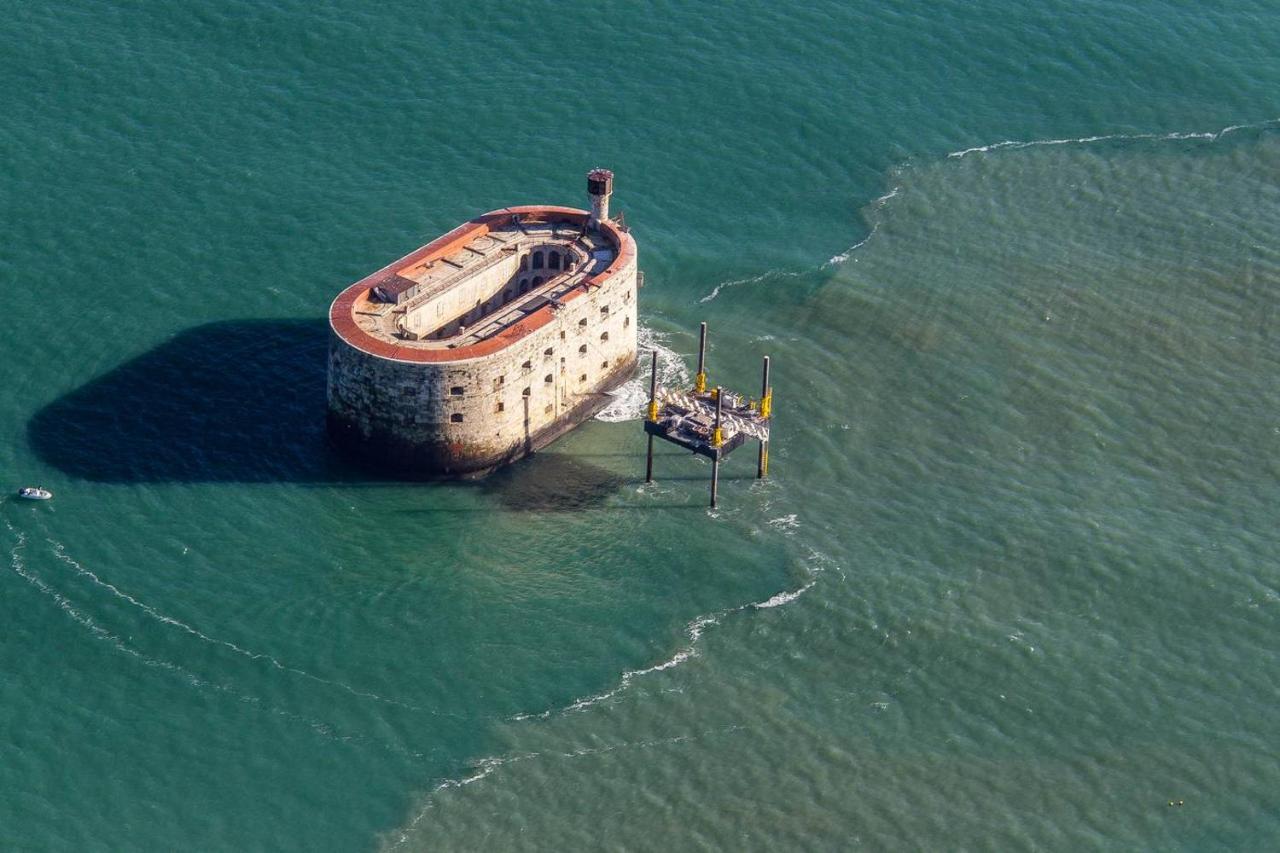 Nuit Insolite Sur Un Voilier Au Coeur De La Rochelle La Rochelle  Exterior photo